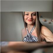 Hola! Soy Iris, una joven de 18 años estudiando Magisterio en la UMA, me encantan los niños y enseñar!